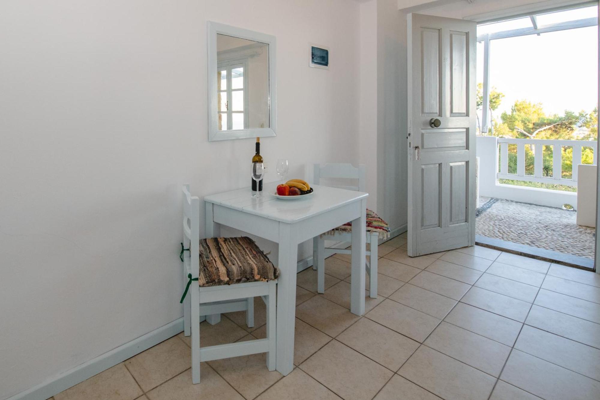 Karpathios Studios Pefkos Pefki  ภายนอก รูปภาพ
